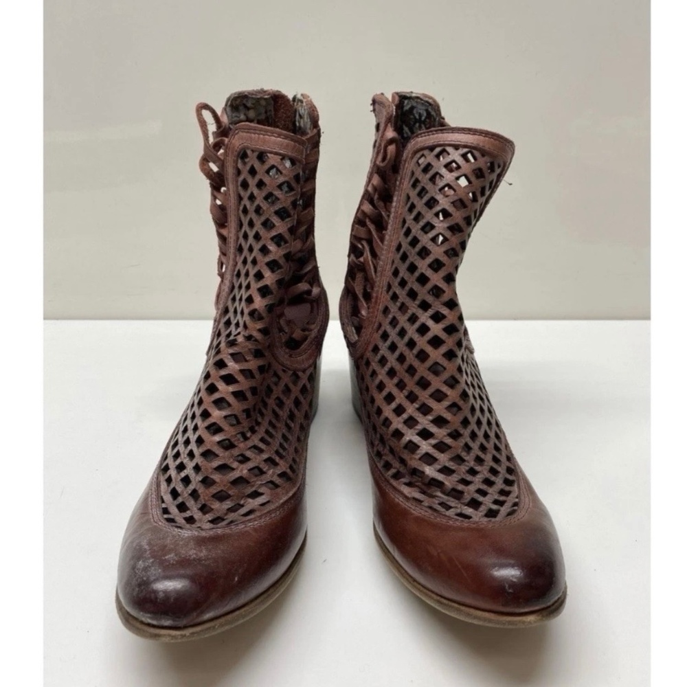 FREEBIRD by Steven Lazor All Leather Ankle Bootie Women's-Size 8